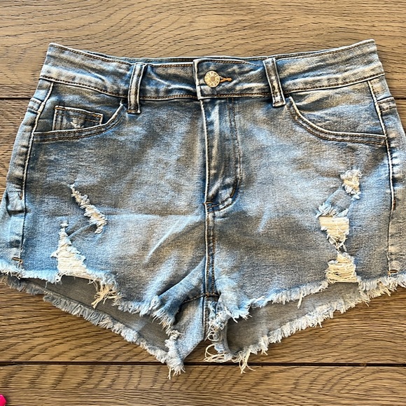 Brand New Jean Shorts - Picture 1 of 2